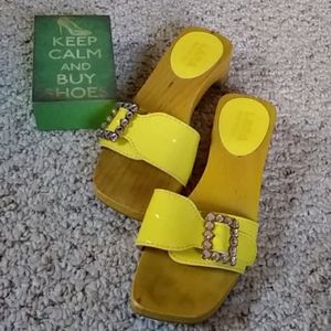 Size 7 yellow and rhinestone patent wood sandals